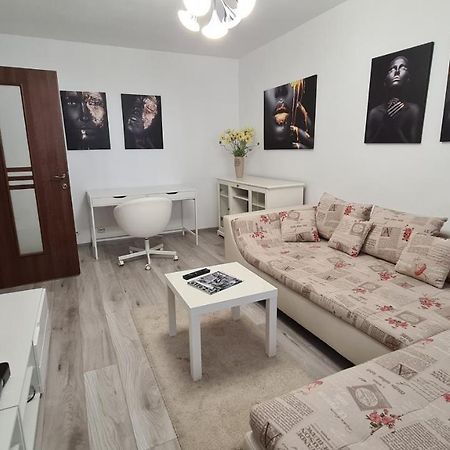 White Glamour Buzau Exterior foto